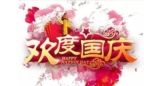 云南镇雄山体滑坡现场:杵拐男子彻夜未眠等待奇迹出现